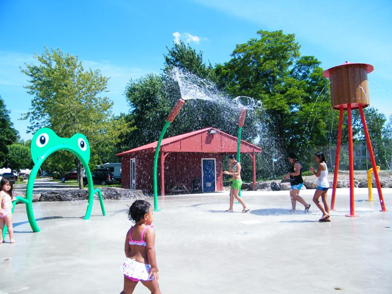 water playground equipment, splash pad equipment, water park equipment manufacturers